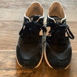 New Balance X70 sneakers size 8.